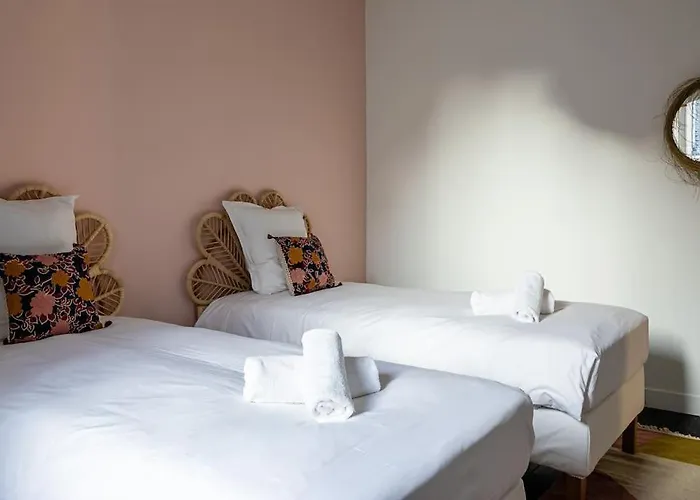 Coulmiers Bleu - Gare Sncf A 5 Min, Atypique & Confort アパート ナント