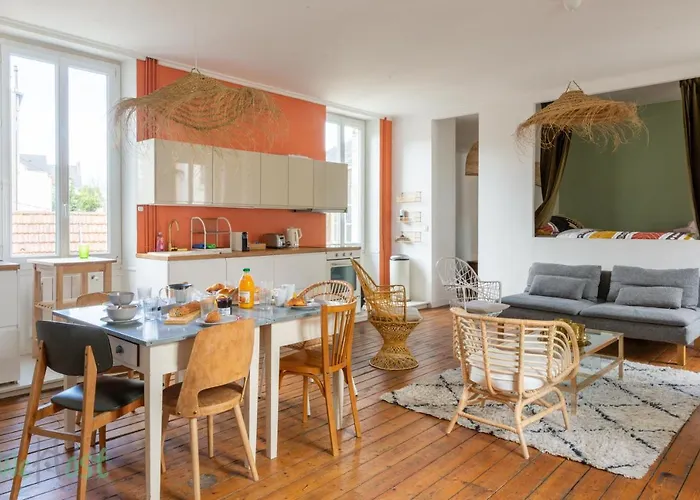 Coulmiers Bleu - Gare Sncf A 5 Min, Atypique & Confort アパート ナント